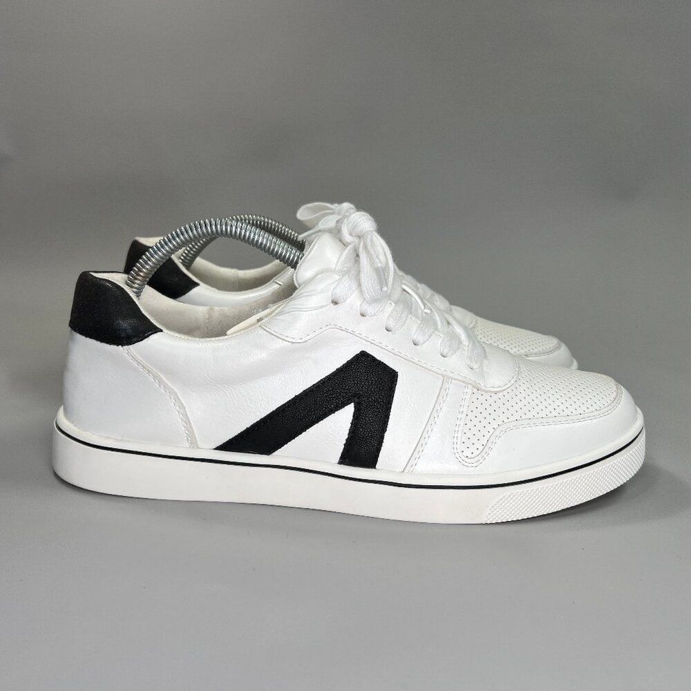 MIA Mandey Shoes Women's Size 10 White & Black Retro Classic Low Sneakers